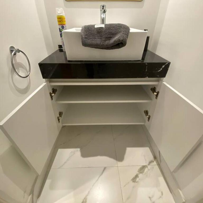 Lujoso Departmento Puerto Mader Con Cochera - Apartamento de 1 dormitorio - 11