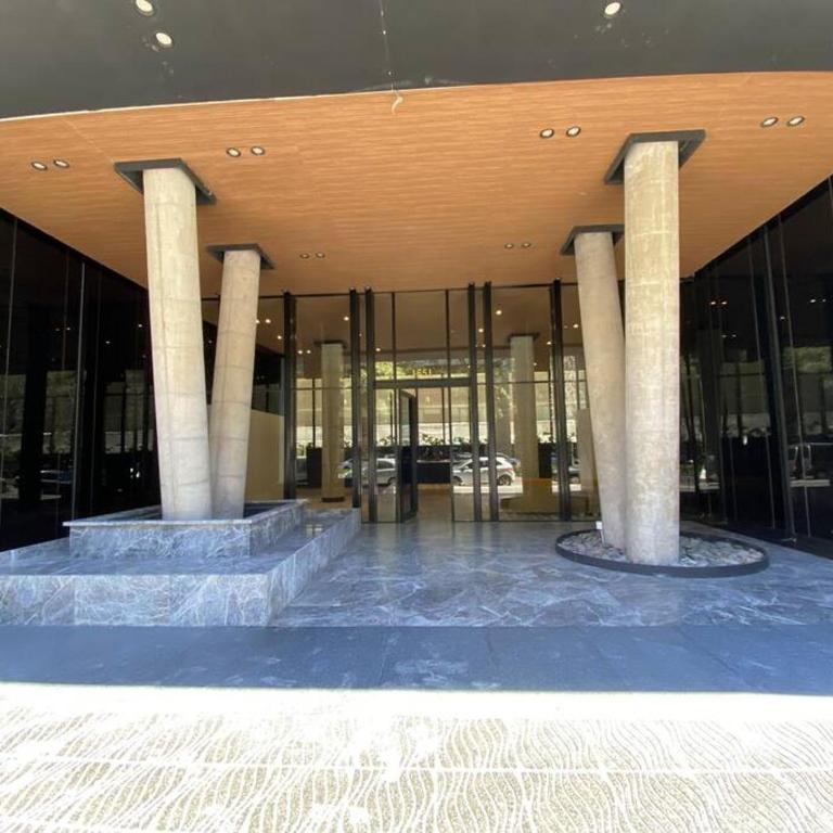 Lujoso Departmento Puerto Mader Con Cochera - Apartamento de 1 dormitorio - 22