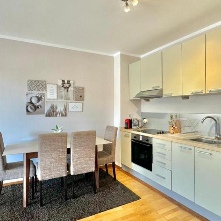 Sunset Poolside Retreat BlueH - Apartman sa 2 Spavaće Sobe i Pogledom na Bazen - 11