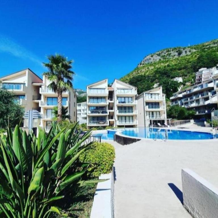 Sunset Poolside Retreat BlueH - Apartman sa 2 Spavaće Sobe i Pogledom na Bazen - 36