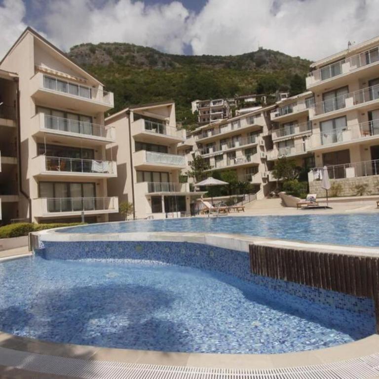 Sunset Poolside Retreat BlueH - Apartman sa 2 Spavaće Sobe i Pogledom na Bazen - 33