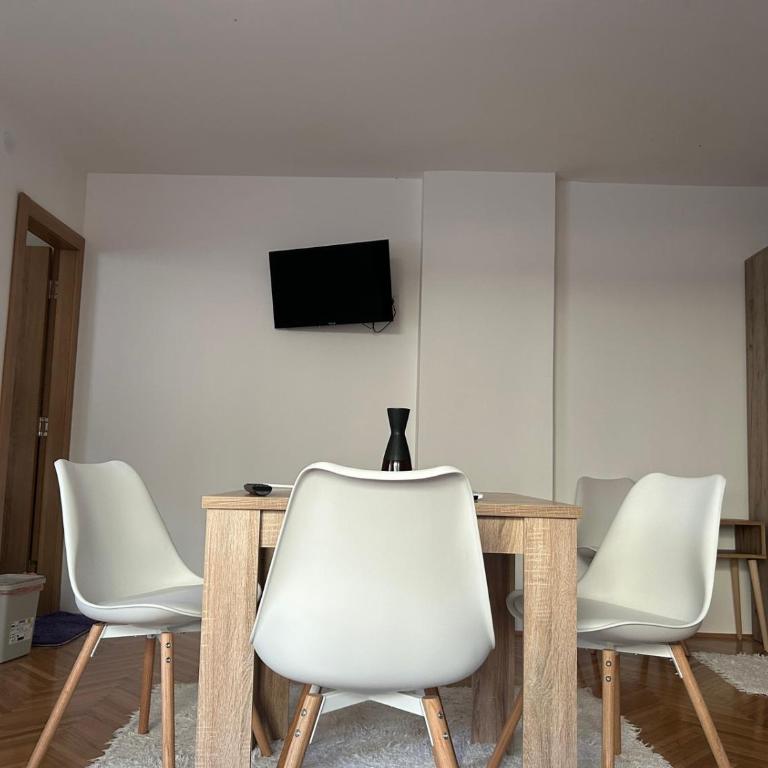 Vila RUŽA - House of Roses - Family Studio - 10