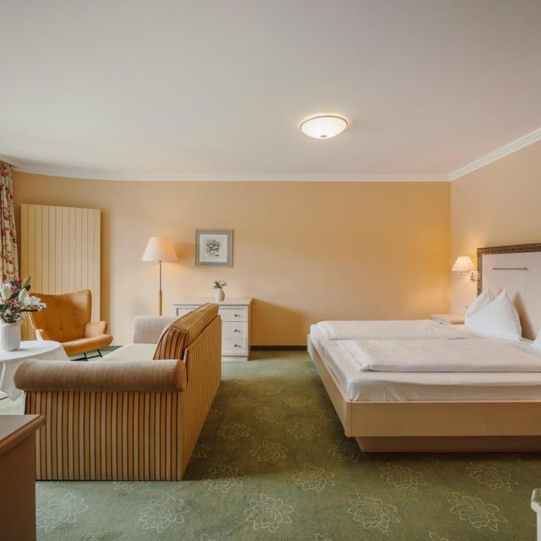 Hotel Seerose - Superior Doppel- oder Zweibettzimmer mit Seeblick - 3