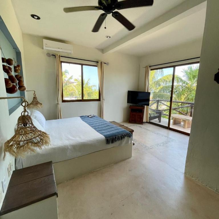 Hotel Boutique La Puerta Azul Beachfront - Adults Only - Villa frente a la playa - 4