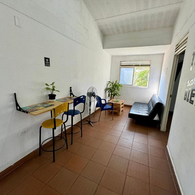 OUR HOME SAN ANTONIO - Apartamento con ducha - 2