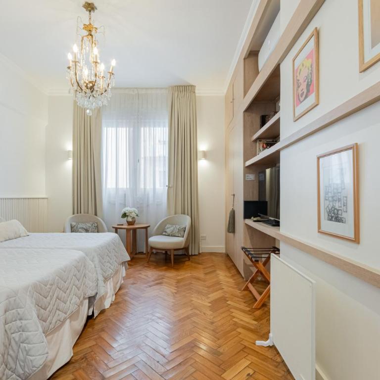 Espectacular departamento estilo francés en la mejor zona de Recoleta sobre la calle Arenales - Apartamento de 1 dormitorio - 1