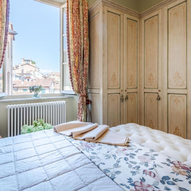 Timeless Palazzo in the heart of Lucca - Two-Bedroom Apartment - 18