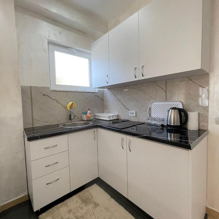 Doris Apartment Ulcinj Montenegro - One-Bedroom Apartment - 5