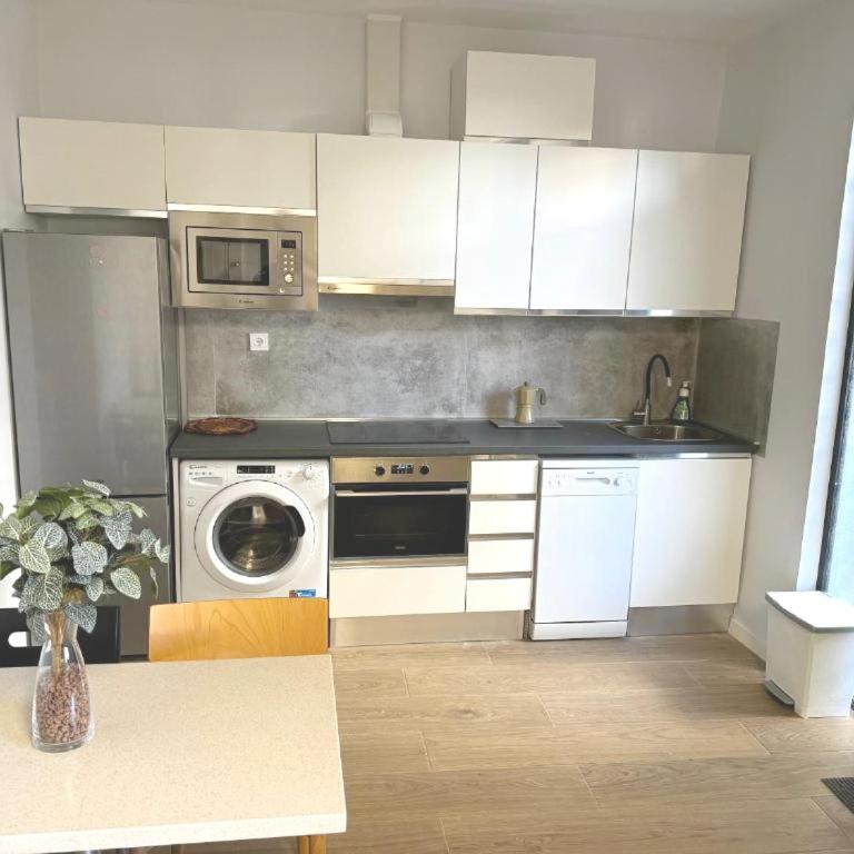 Exyca Castellana - One-Bedroom Apartment - 2