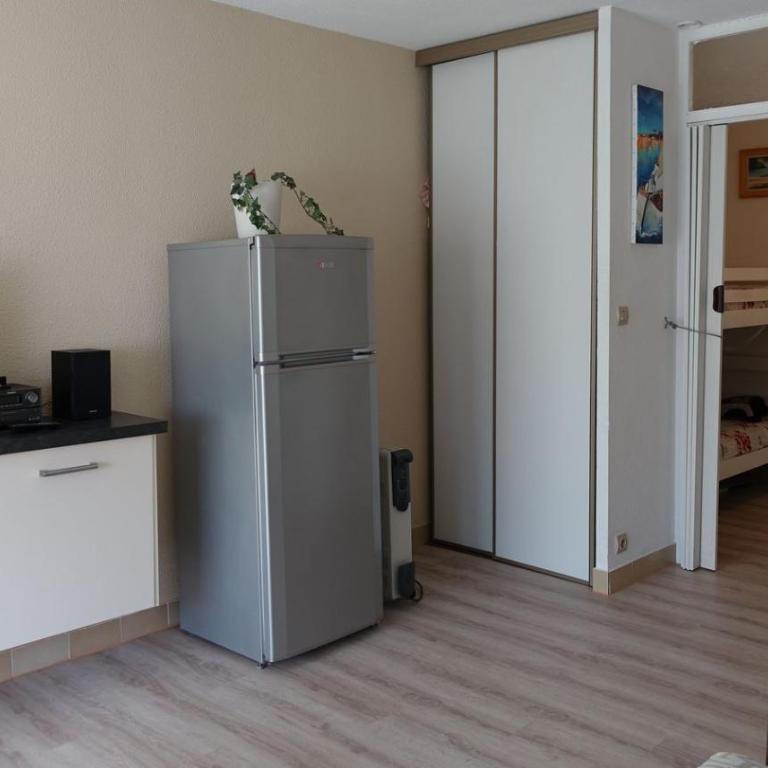 Studio proche port et plages, au calme (impasse) - Appartement 1 Chambre - 8