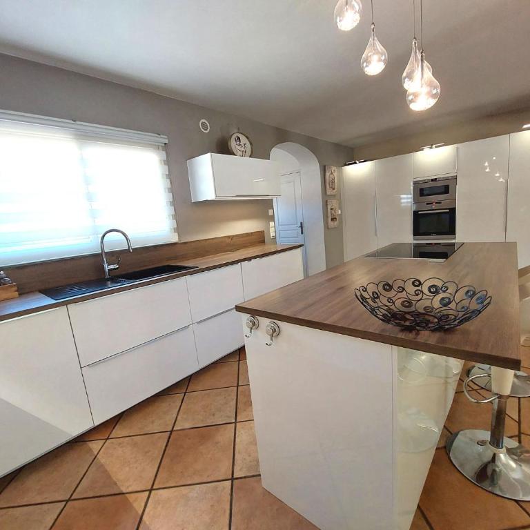 La Maison Pitok à 400m de la plage - Three-Bedroom House - 6