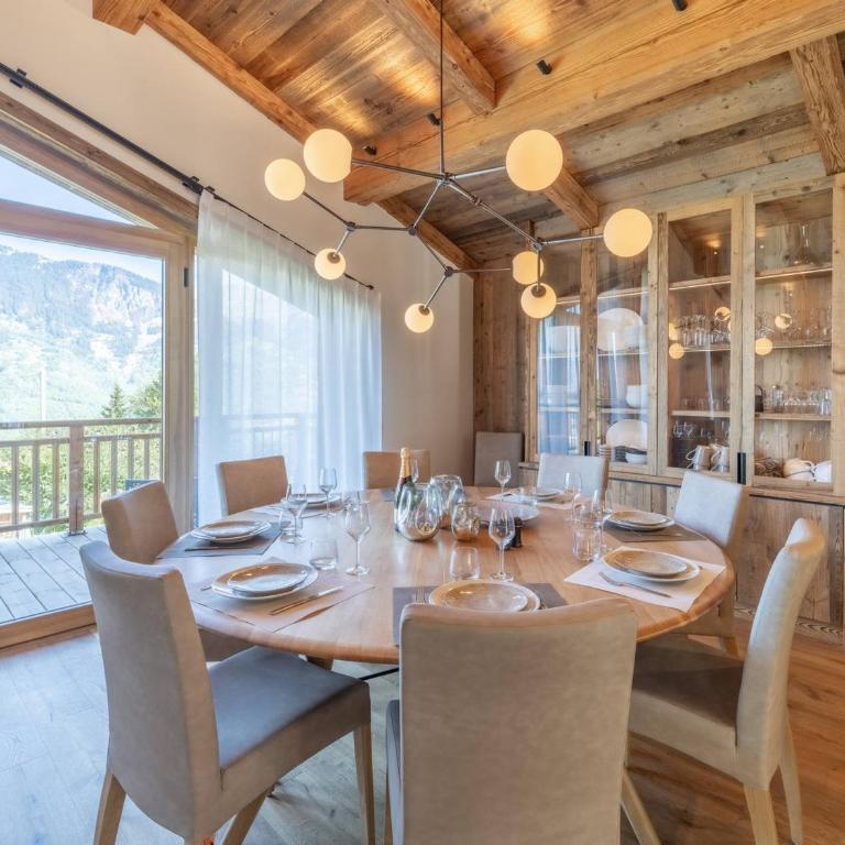 Luxueux chalet avec spa et sauna au cœur de Courchevel - FR-1-568-36 - Chalet - 12