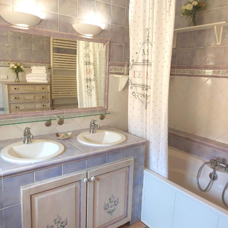 La Maison Pitok à 400m de la plage - Three-Bedroom House - 22
