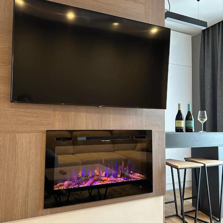 Vila Golija Peak Suites - Family Room with Mountain View - 4
