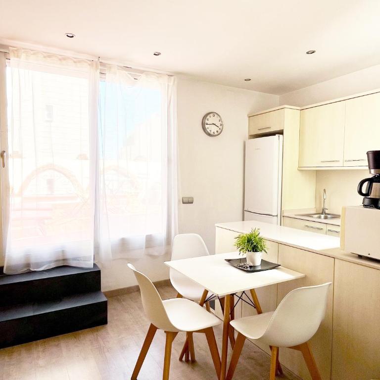 Feelathome Center Apartments - Studio with Private Terrace - Vila i Vila Street (2 Adults) - 5