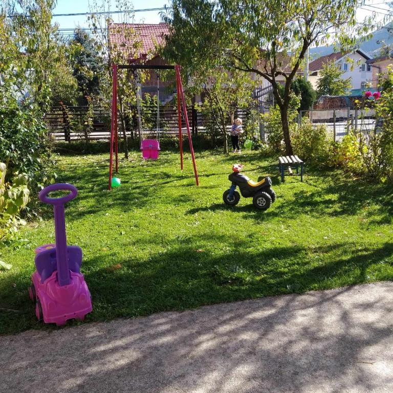 BAYT Apartment - FREE PARKING - Three-Bedroom Apartment - 33