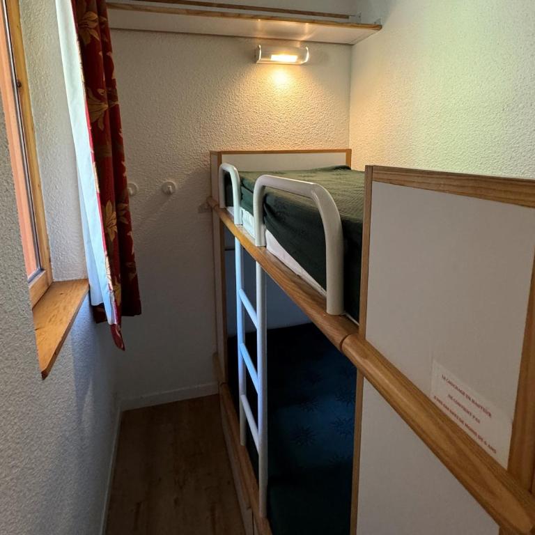 Studio fonctionnel 4 pers, accès direct pistes, vue sur pistes - Monolocale - 10