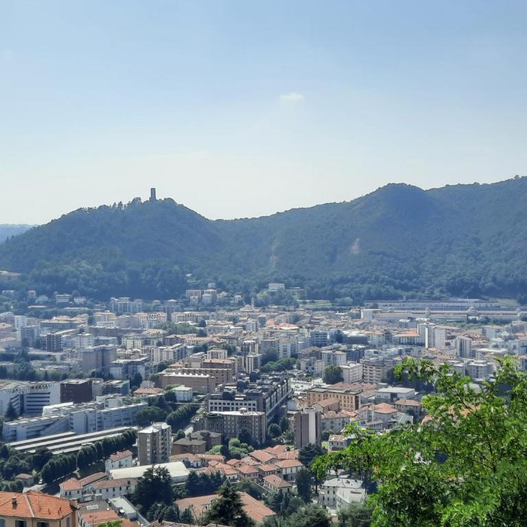Your Lovely Nest in Como - Casa con 2 Camere da Letto - 50