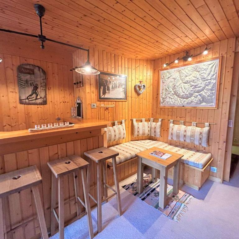 Appartement 4 pièces ski aux pieds, cheminée, piscine, Méribel, 6-8 pers - FR-1-180-177 - Appartement (8 Adultes) - 17