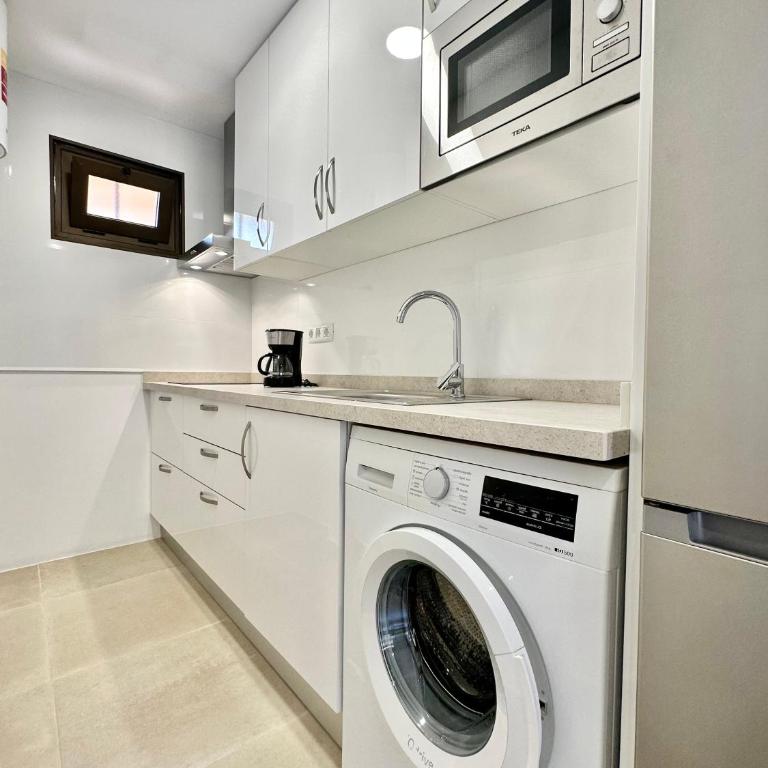 Daniela 203 - Adults Only - - Apartamento de 1 dormitorio con balcón - 27