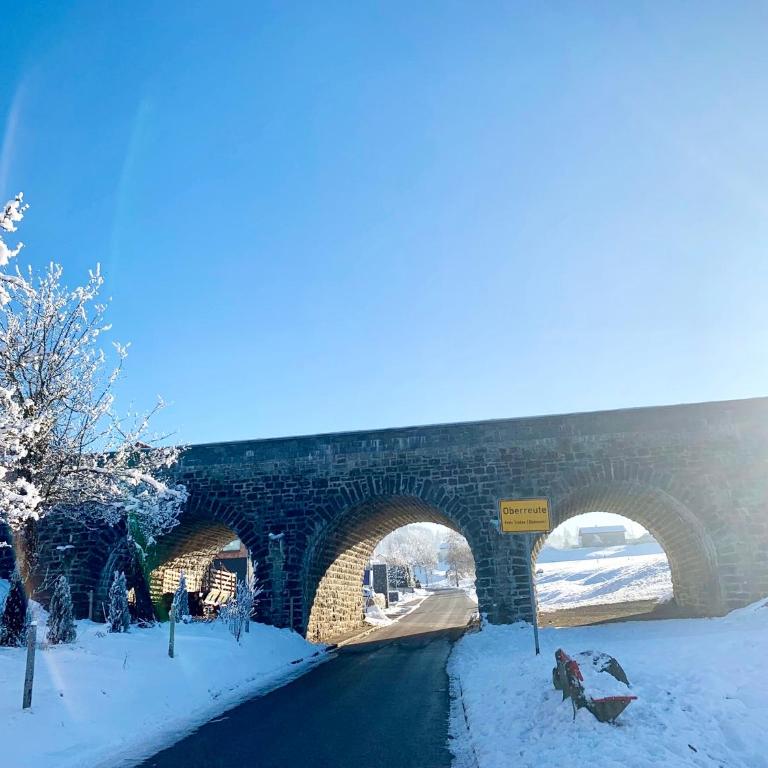 Bergnest Lodge mit Bergblick - Ca 3 min Skilift - Balkon - Garten - 6 Pers - Hund - Luftkurort - nähe Buchenegger Wasserfälle - Eistobel - Bodensee - Apartment mit 1 Schlafzimmer - 50