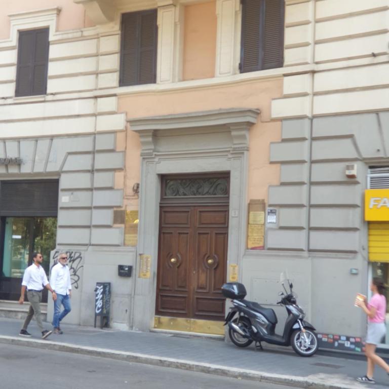 Roma apartment near to Colosseum Re-House - Casa Vacanze - 4