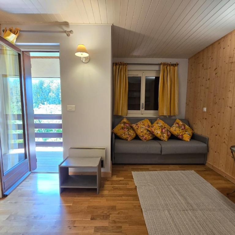 Alpine Escape Mont Blanc at Your Window - Appartement - 17