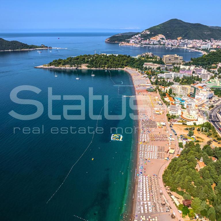 Status-M Apartments 153 - One-Bedroom Apartment - 2