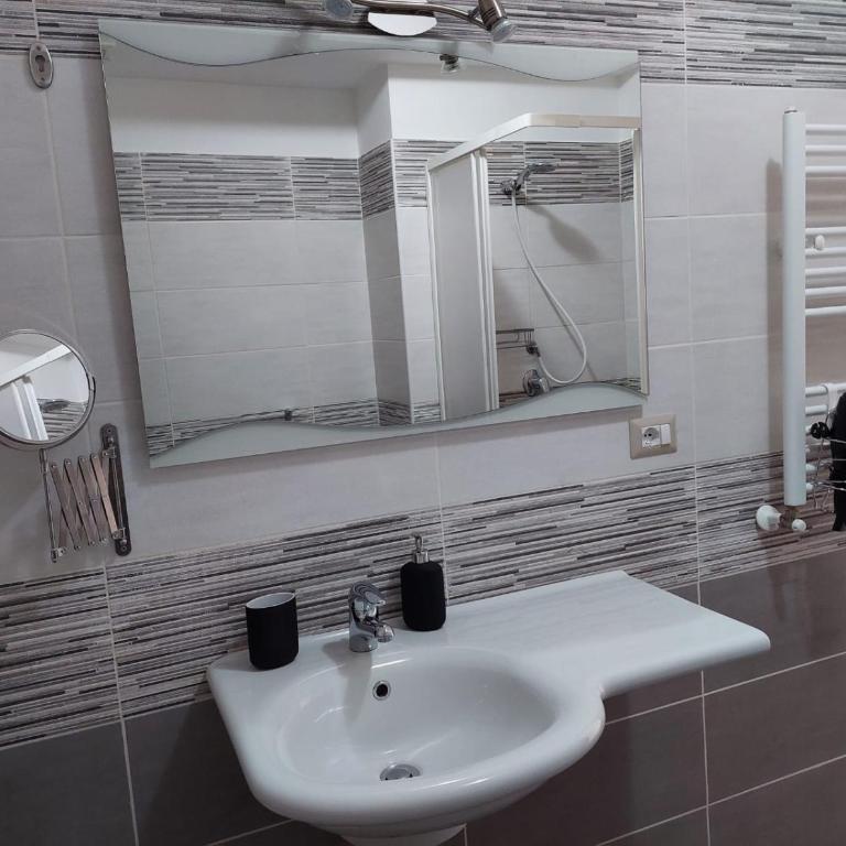 Al Teatro Antico Rooms & House - Large Double Room - 8