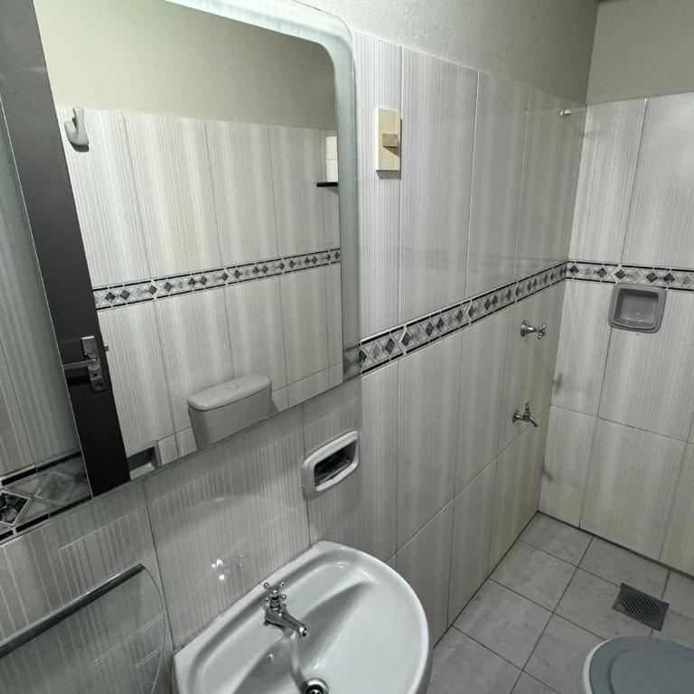 Habitación en el microcentro de asunción solo efectivo guaranies - Habitación Doble - 7