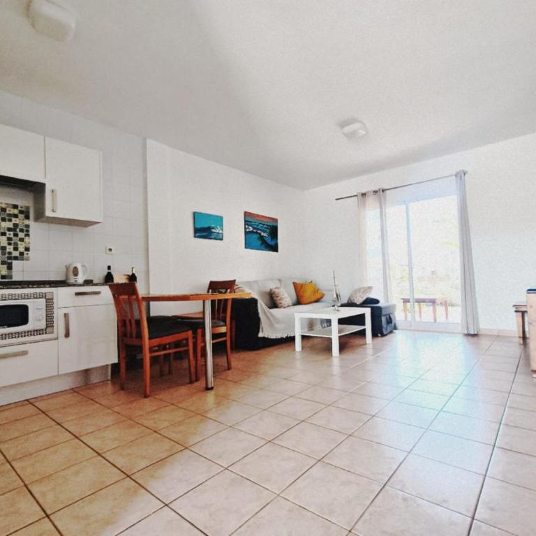 CASA ANITA, pool sea and surf in Corralejo - Apartamento de 1 dormitorio - 57