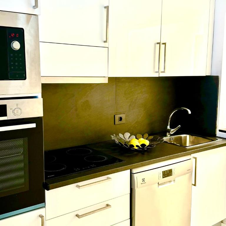 Casa Las Olas - Three-Bedroom Villa - 23