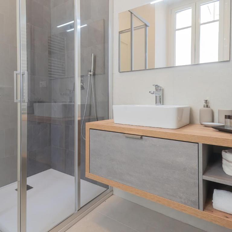 ManaraQuattro - apartament in Como near the center with free parking - Lake Como - Appartamento con 2 Camere da Letto - 11