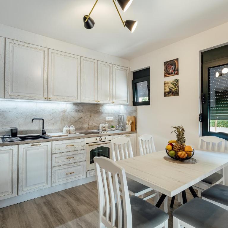 Villa Goranovic - Villa - 20