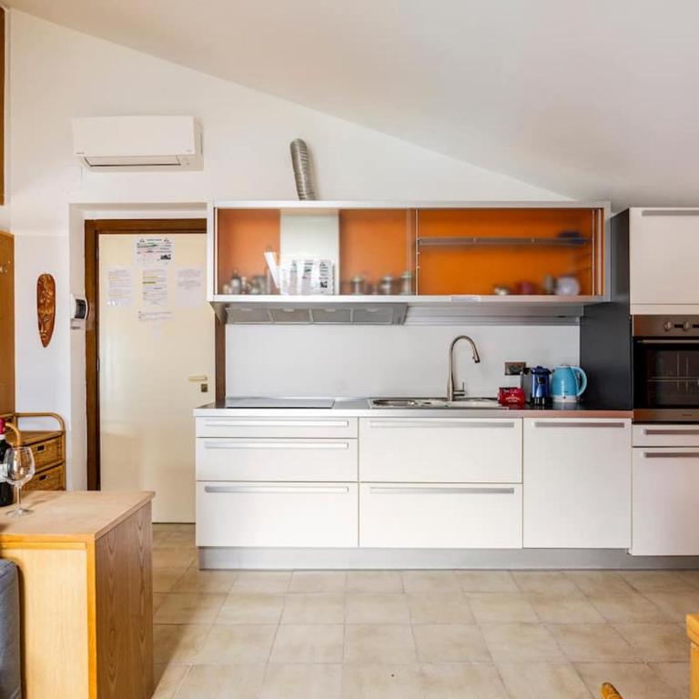 Lake Attic in Villa Lina - Appartamento con Vista Lago - 5