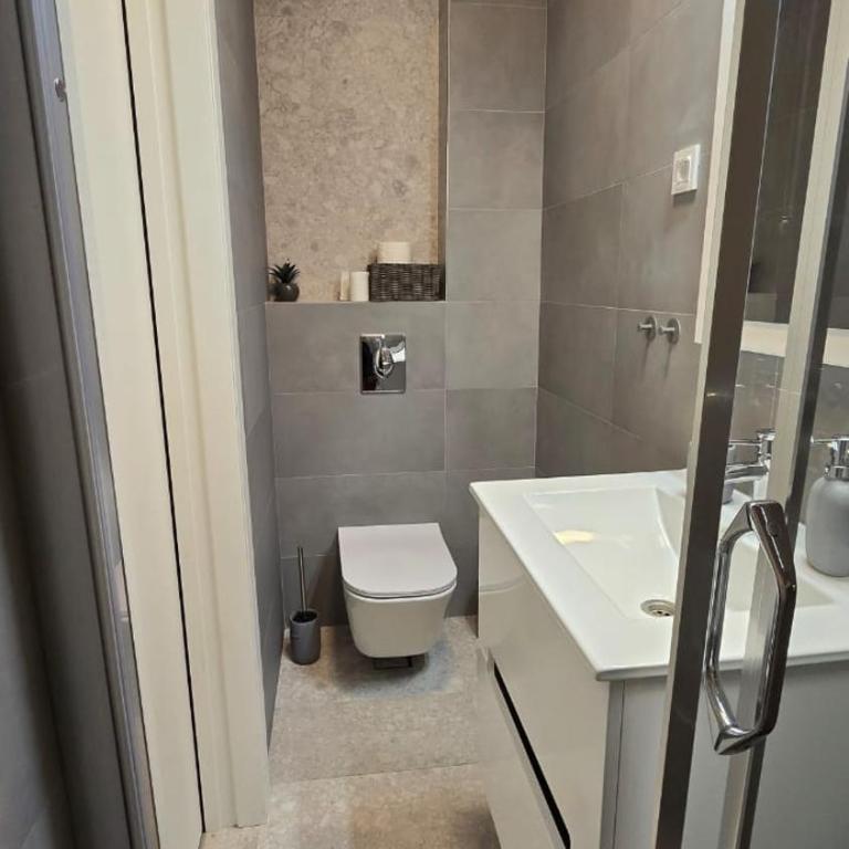 Apartment Dora 3,beach apartment - Apartman sa 1 Spavaćom Sobom - 4