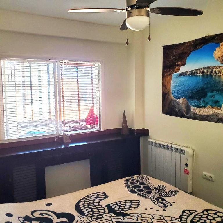 Ático centrico, 50m de la playa, vista al mar y al Peñon, gran terraza, parking, wifi fibra - Apartamento Ático - 23