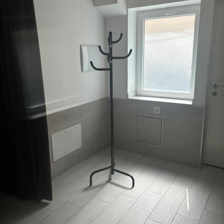 ESTUPENDO PISO a 3 min ESTACIÒN DE TREN MARIA ZAMBRANO Y BUS - Apartamento de 1 dormitorio - 19