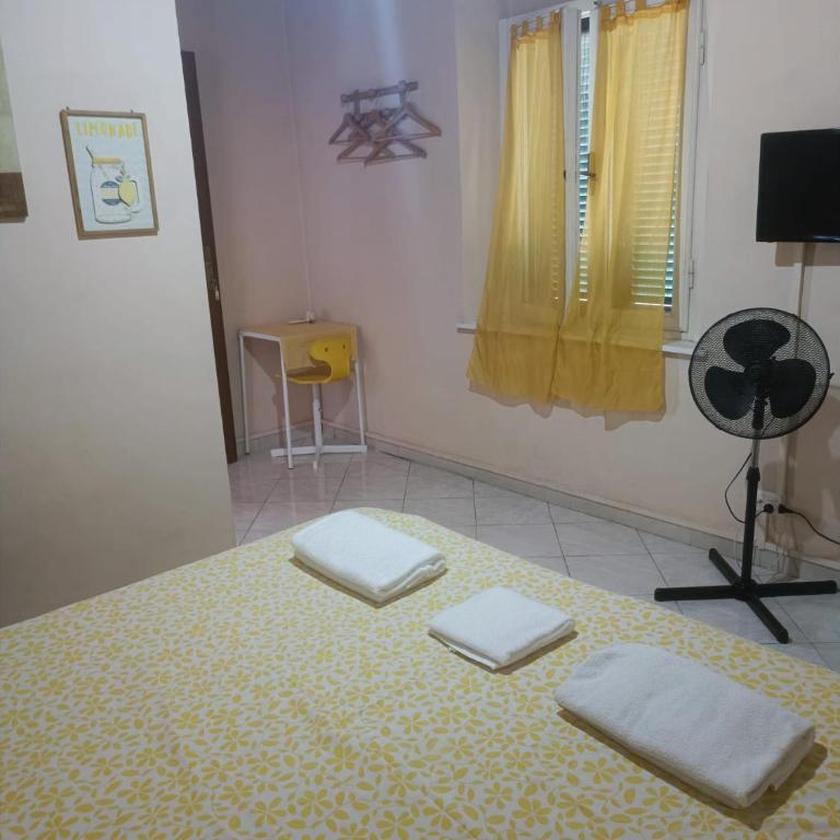 Smile Tower House - Camera Matrimoniale/Doppia con Letti Singoli con Bagno in Comune - 11