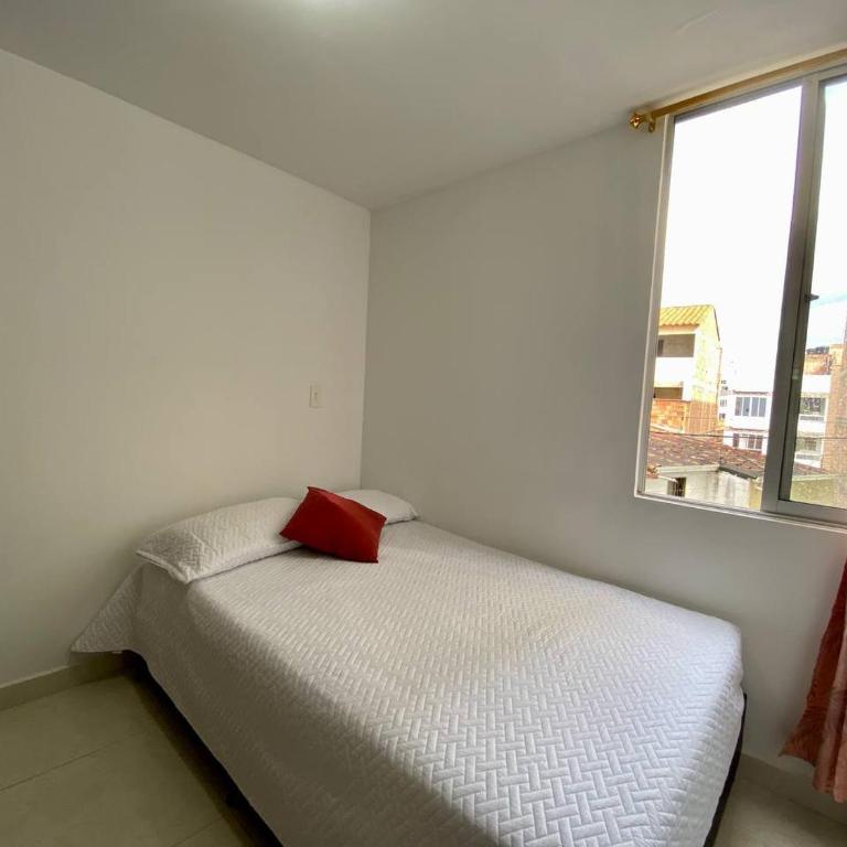 APARTAMENTO EN SAN GIL Con parqueadero - Apartamento de 3 dormitorios - 4