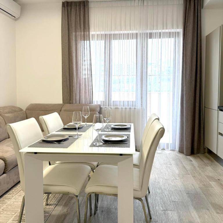 Sea View Apartments A33 - One-Bedroom Apartment - 4
