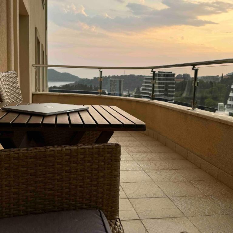 Sea View Apartments A33 - One-Bedroom Apartment - 12