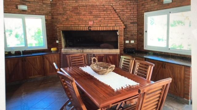 CONFORTABLE CASA EN HERMOSO y TRANQUILO CLUB DE CAMPO - Three-Bedroom House - 17