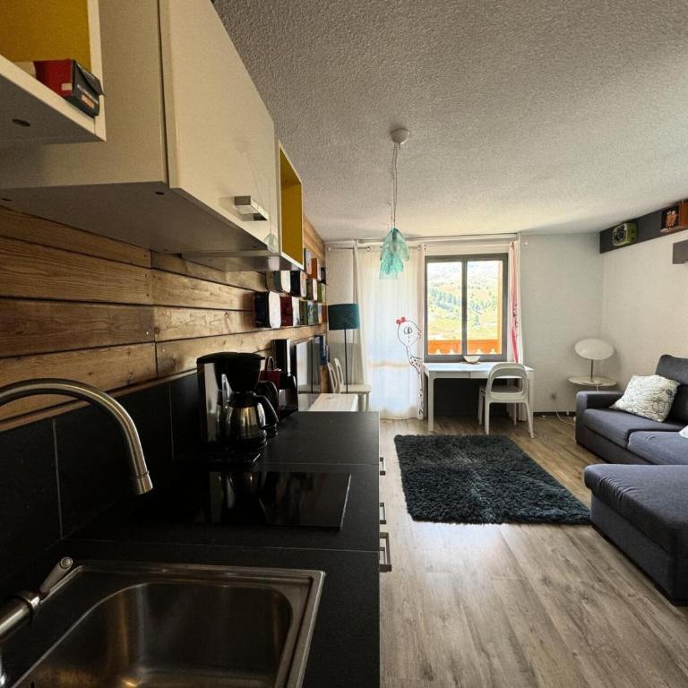 Résidence Carene - Appartement chaleureux · Proche des pistes · Vue pistes · Balcon MAE-3623 - Appartement - 1