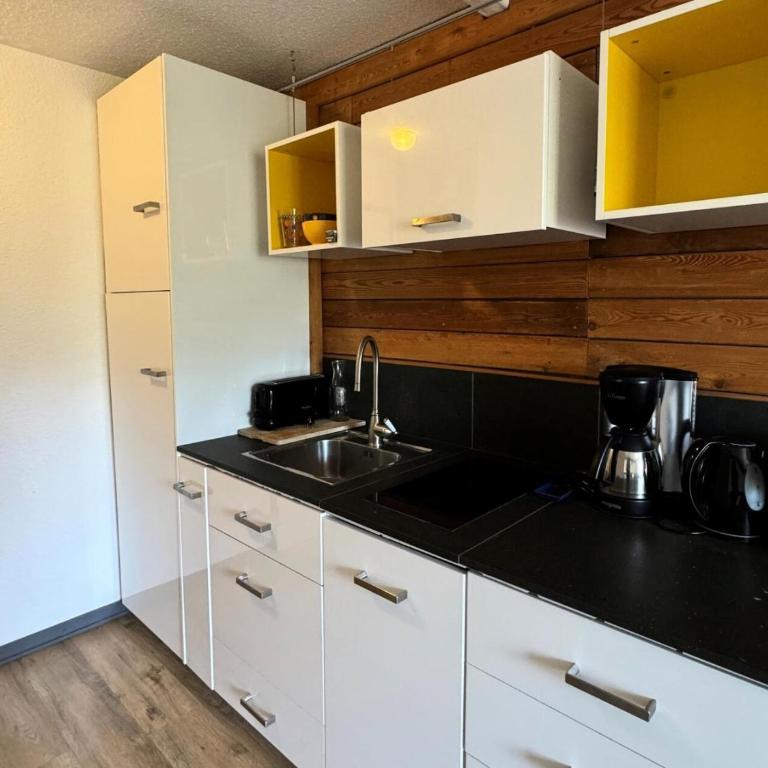 Résidence Carene - Appartement chaleureux · Proche des pistes · Vue pistes · Balcon MAE-3623 - Appartement - 5