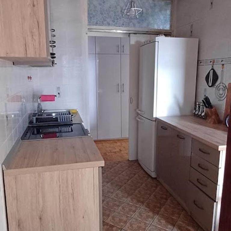 Sobe AURORA Nehruova 82 - Deluks Apartman sa 1 Spavaćom Sobom i Pogledom na Grad - 1