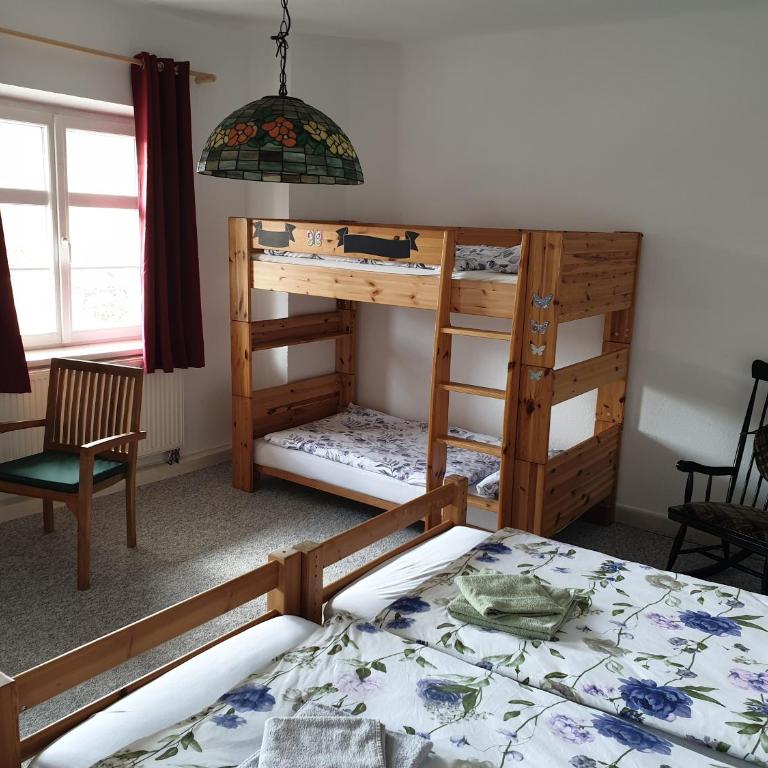 Gasthaus Adler - Familienzimmer mit Doppelbett - 2