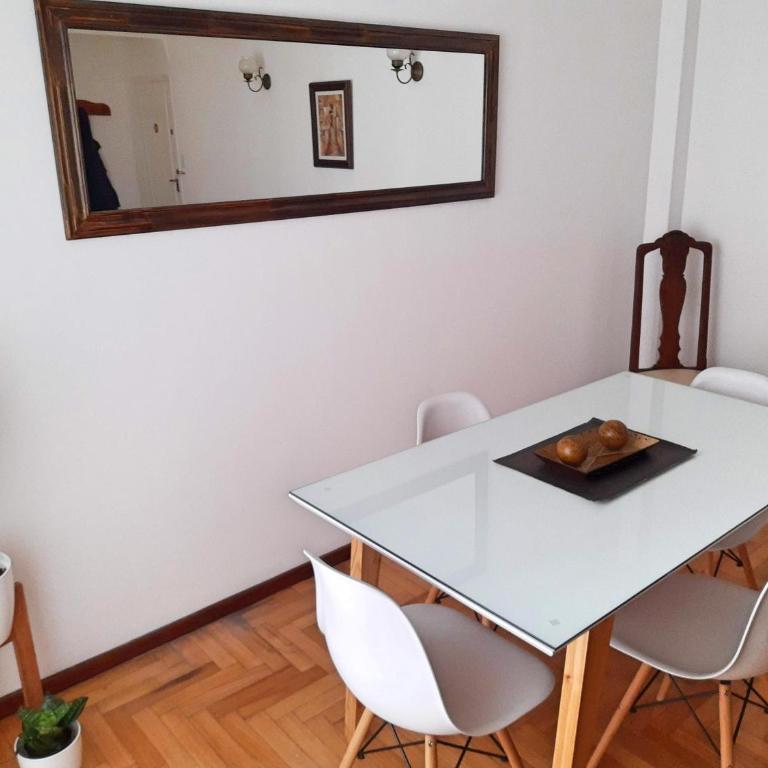 Refugio Urbano en Plaza Mitre - Apartamento de 2 dormitorios - 4