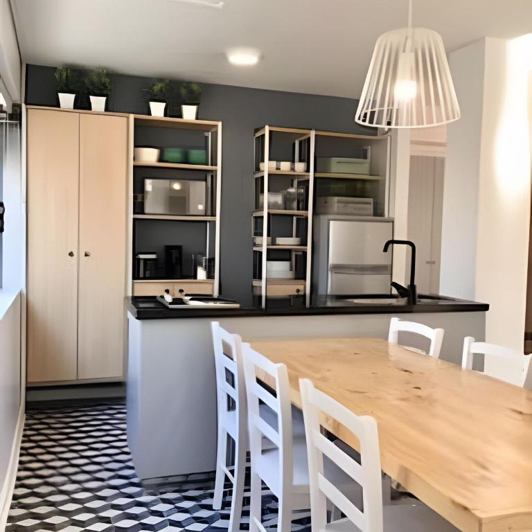 Equipado y con buena ubicación - Apartamento de 2 dormitorios - 1