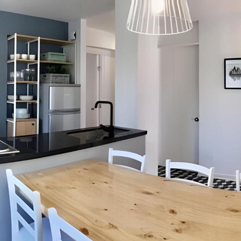 Equipado y con buena ubicación - Apartamento de 2 dormitorios - 10